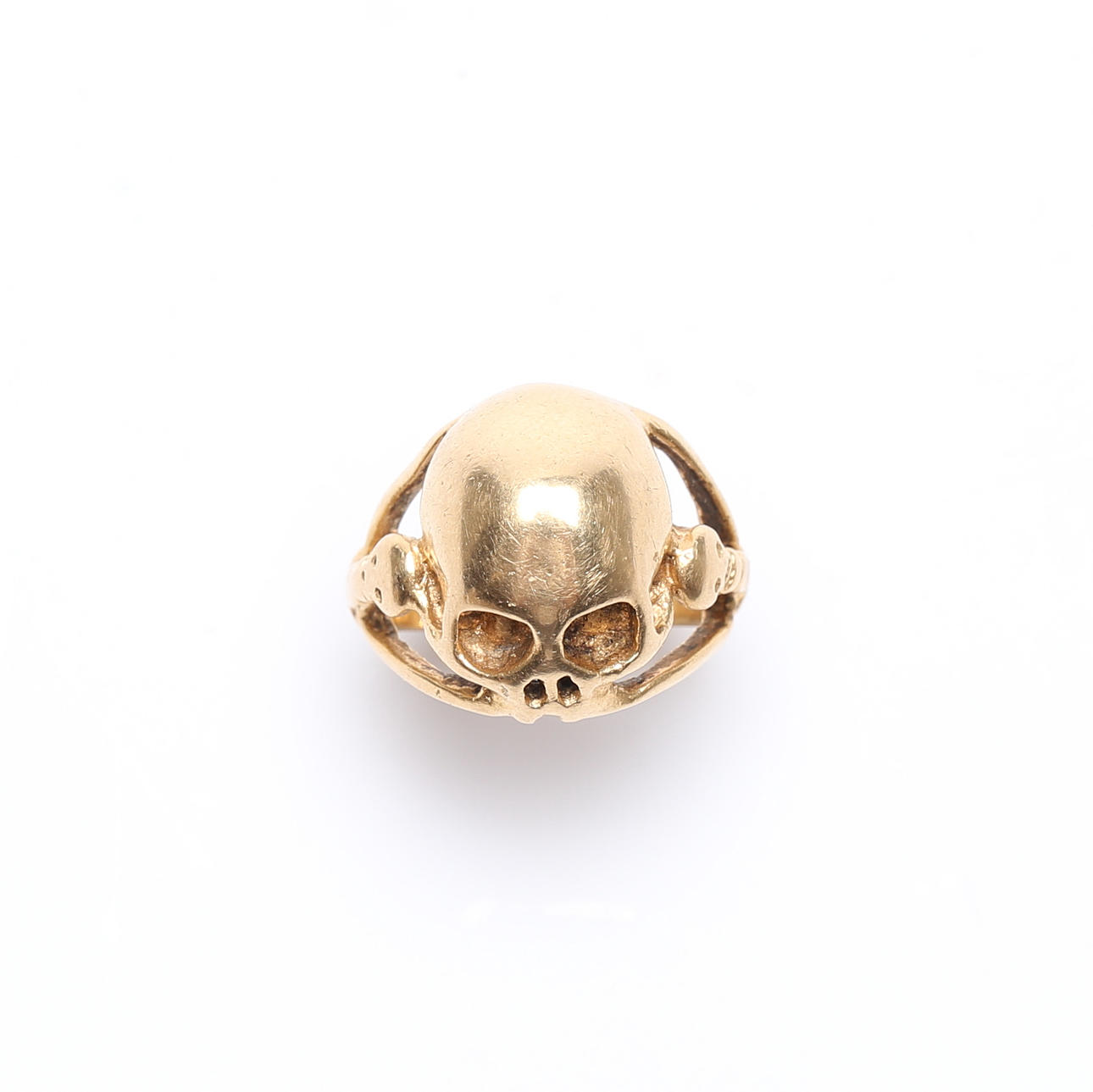 RING, "Döskalle", 18K, ca 13,3 gram.