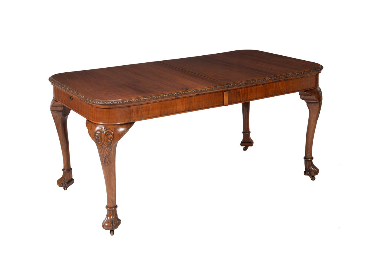 A QUEEN ANNE STYLE WALNUT DINING SUITE.