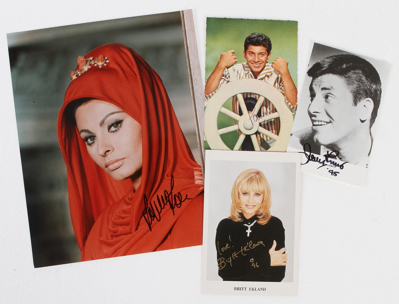 AUTOGRAFER, 4 st, Jerry Lewis, Paul Anka, Sophia Loren, Britt Ekland.