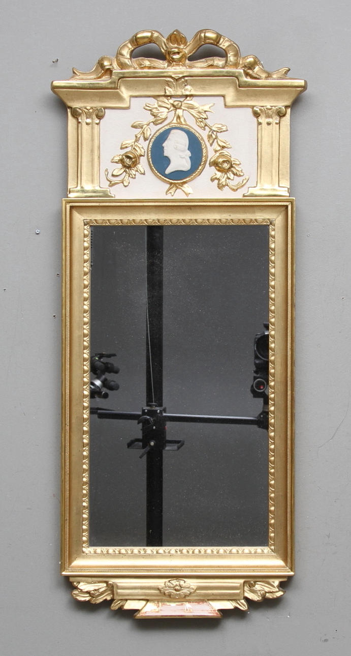 SPEGEL, Gustaviansk-stil, G&T i Hovmantorp, 1900-tal.