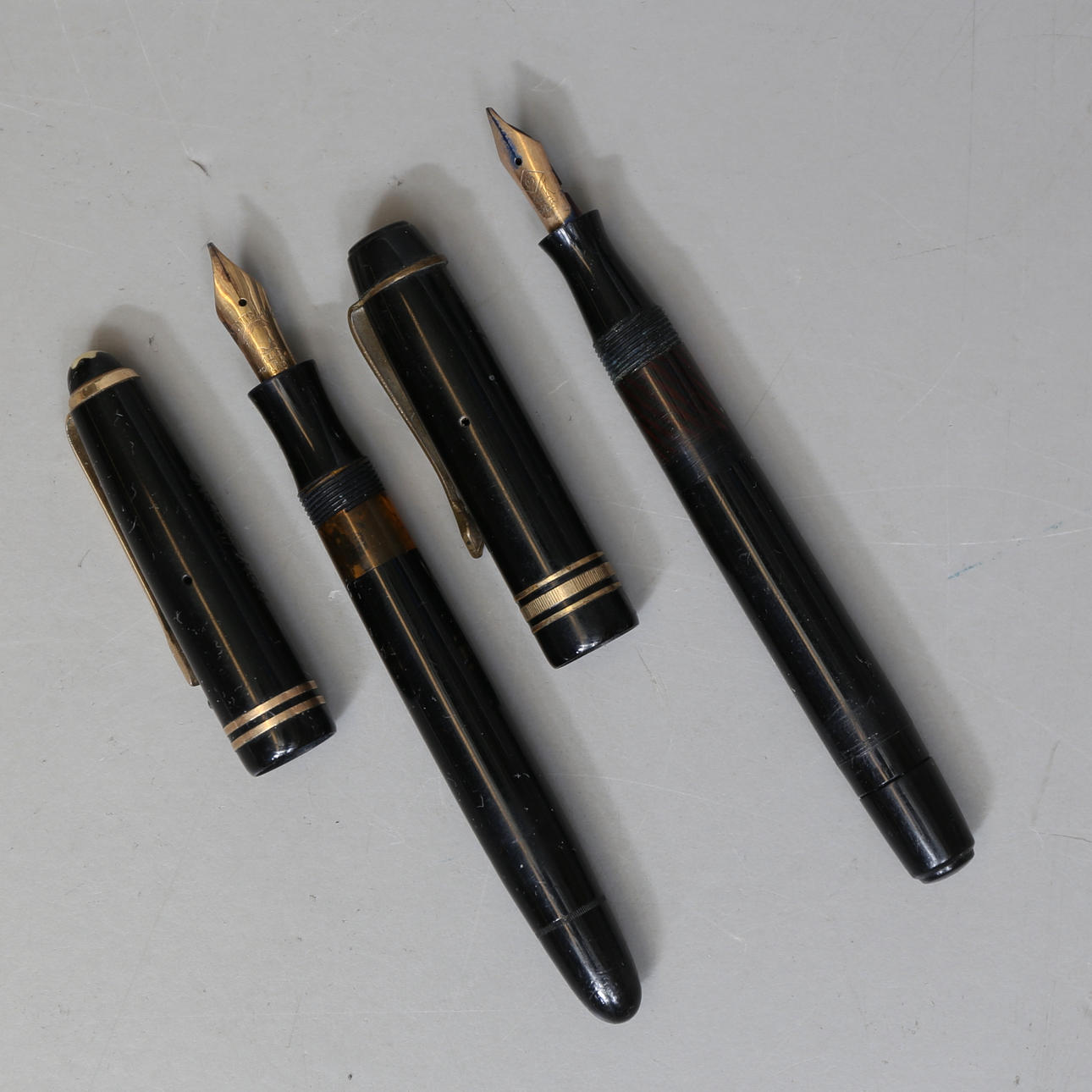 PENNA, 2st, bland annat Mont Blanc.