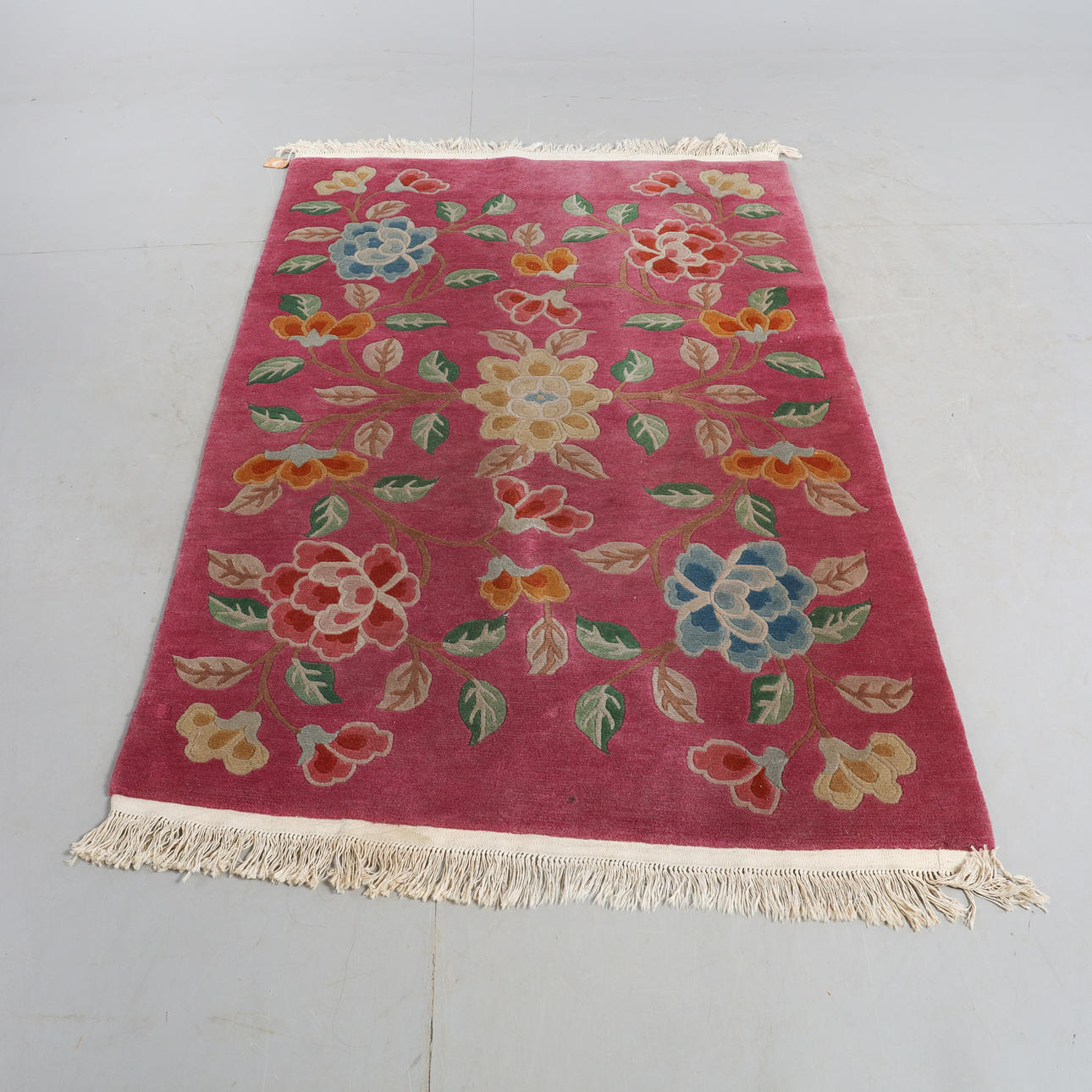 CHINA-TEPPICH, 1900er, 180x120 cm.