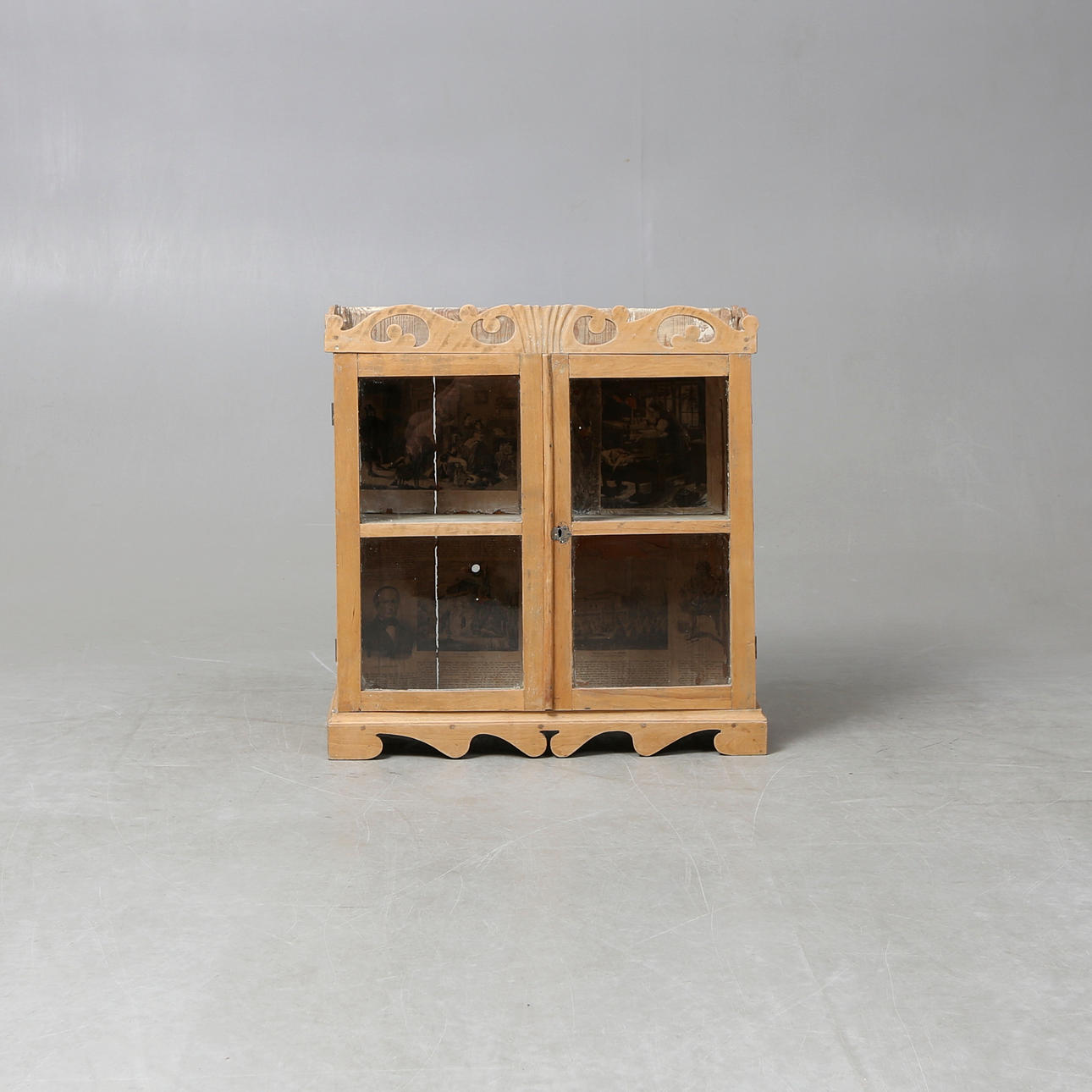 HANGING DISPLAY CABINET.