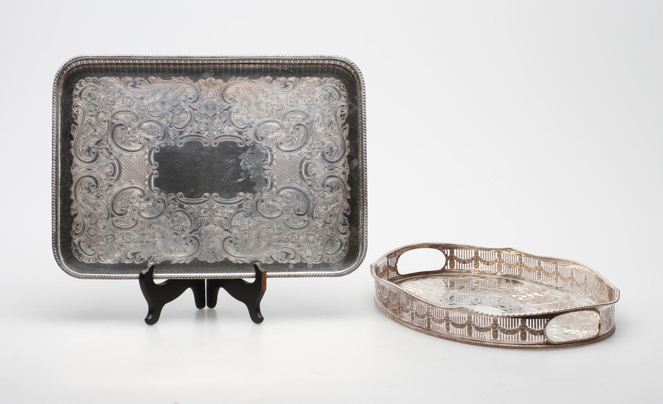 BRICKOR, 2 st, pläter, England, 1900-tal.