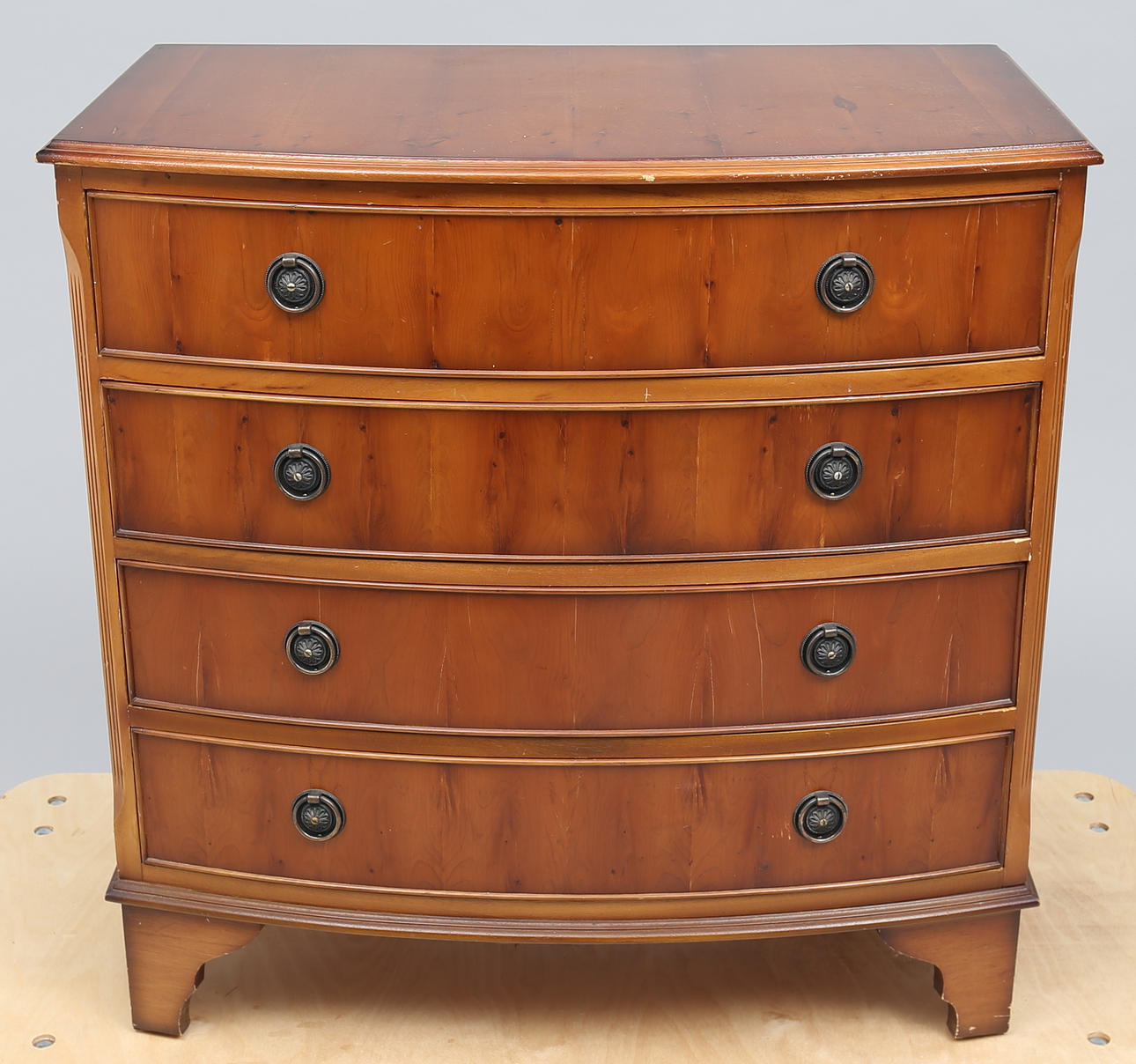 byrå, engelsk stil, 1900-talets slut.