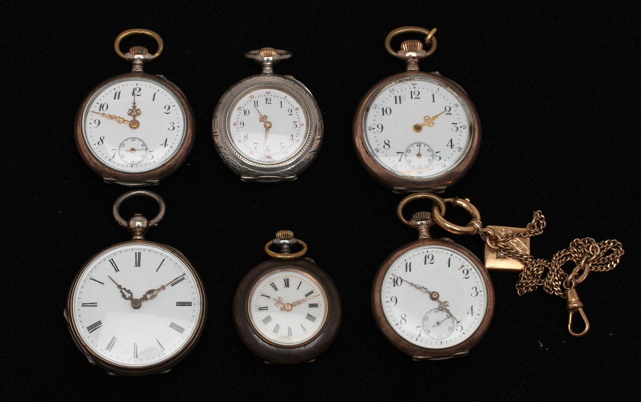 MORMORSUR, 6 st, varav 5 st i silver.