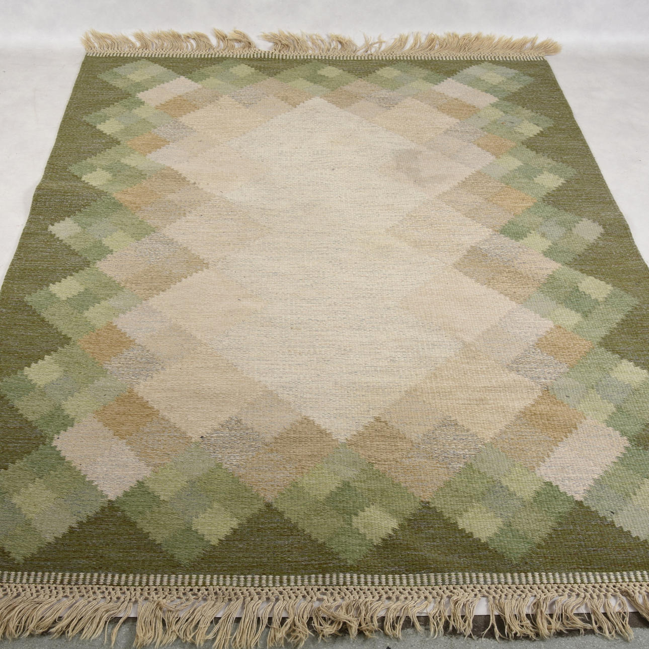 MATTA, röllakan, 245x165 cm.