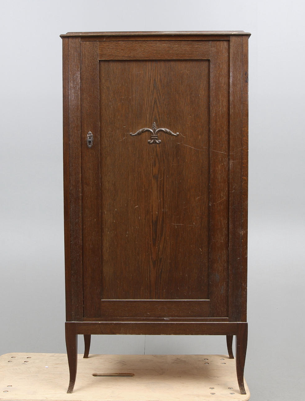 SKÅP ek 1900-talets början.