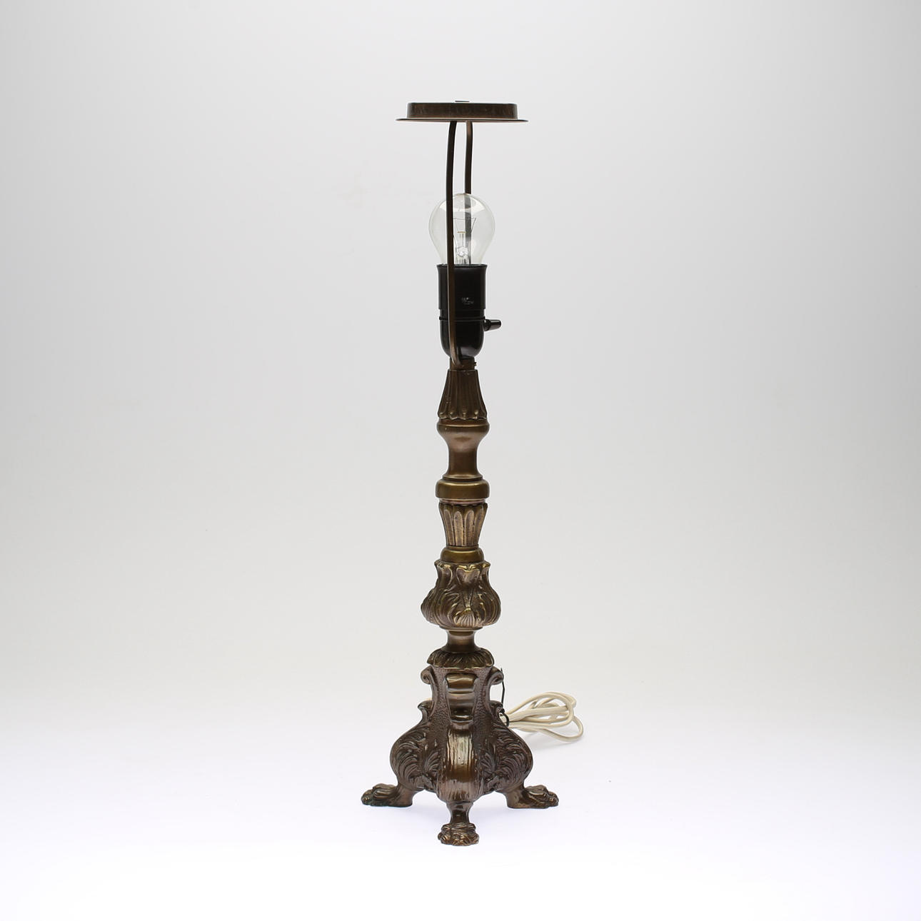 BORDSLAMPA, malm, 1900-talets mitt.