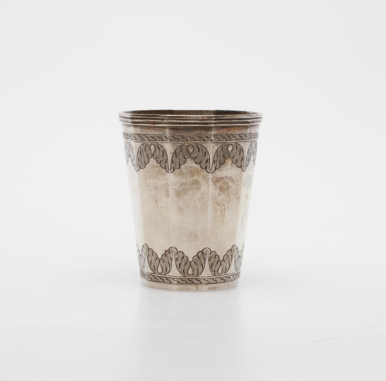 BÄGARE, silver, orientalisk, vikt ca 170 gram.