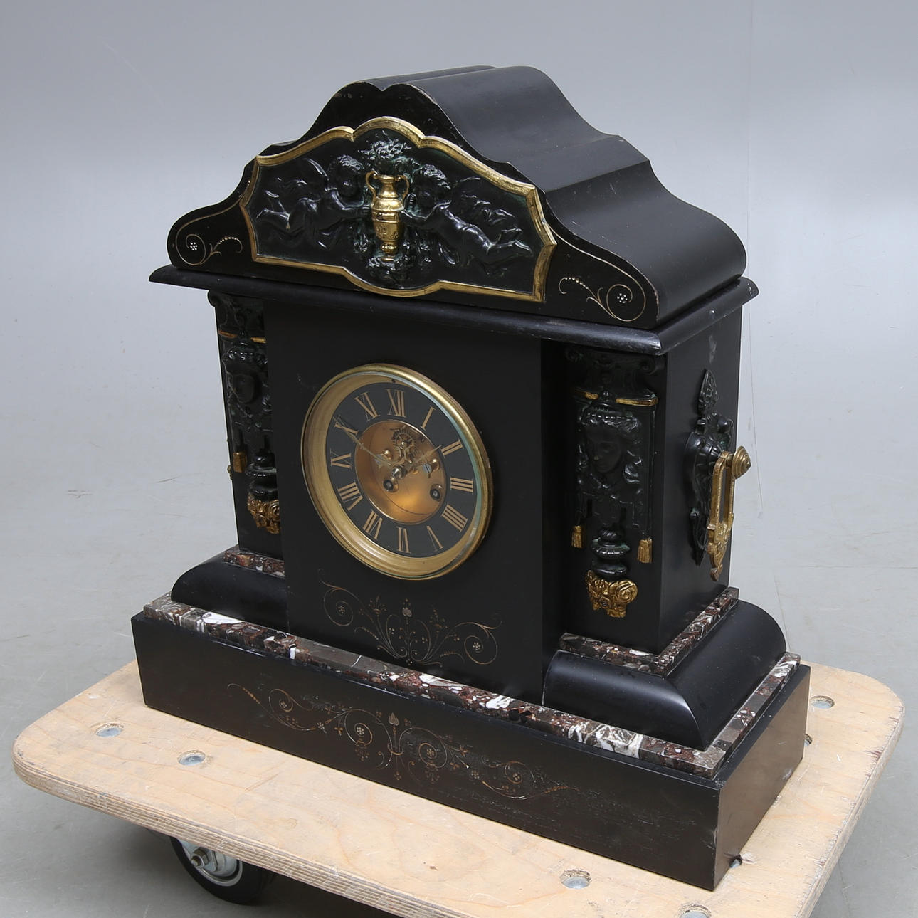 BORDSPENDYL, 1800-talets andra hälft.