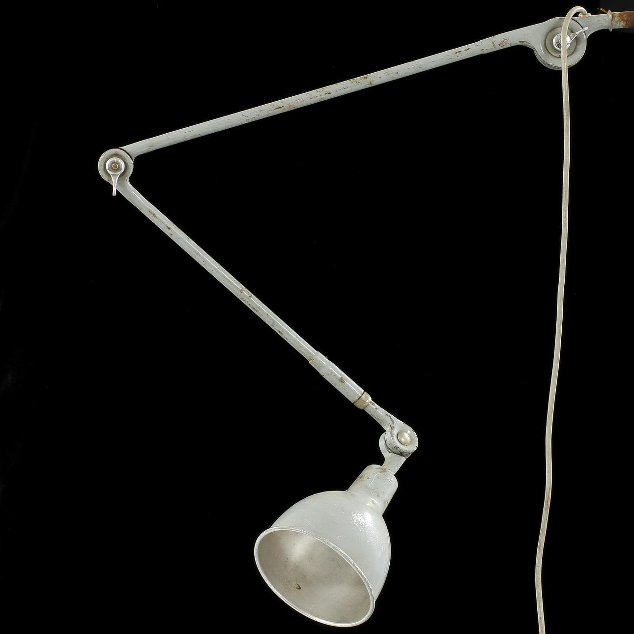 INDUSTRILAMPA, Pe fe ge, 1900-talets andra hälft.