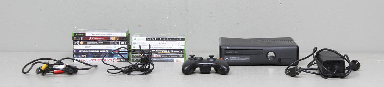 SPELKONSOL, Xbox 360 slim, 1 handkontroll, 6 spel, 7 dvdfilmer.