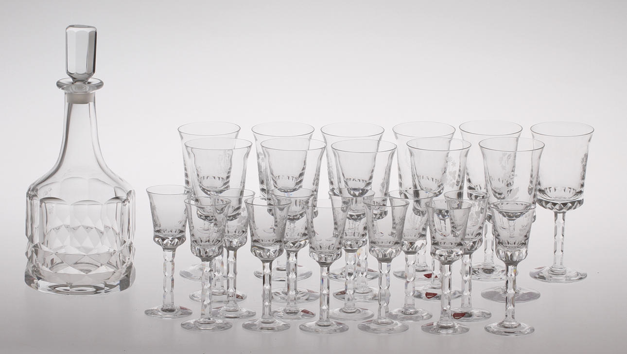 SERVISDELAR, 24 delar, "Våra Vackraste Vildblommor", Olle Alberius, Orrefors.