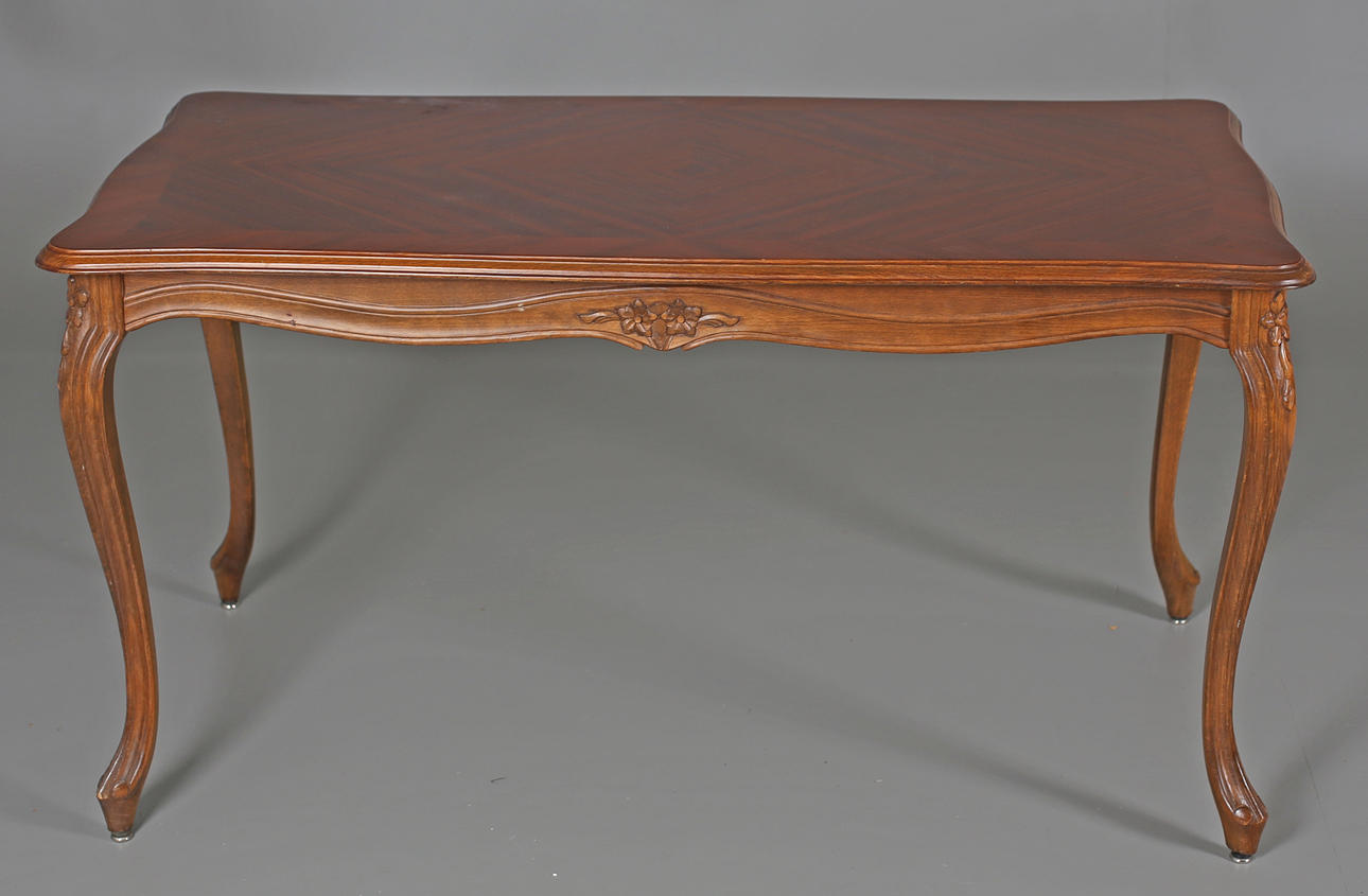 SALONGSBORD, rokokostil, 1900-talets andra hälft.