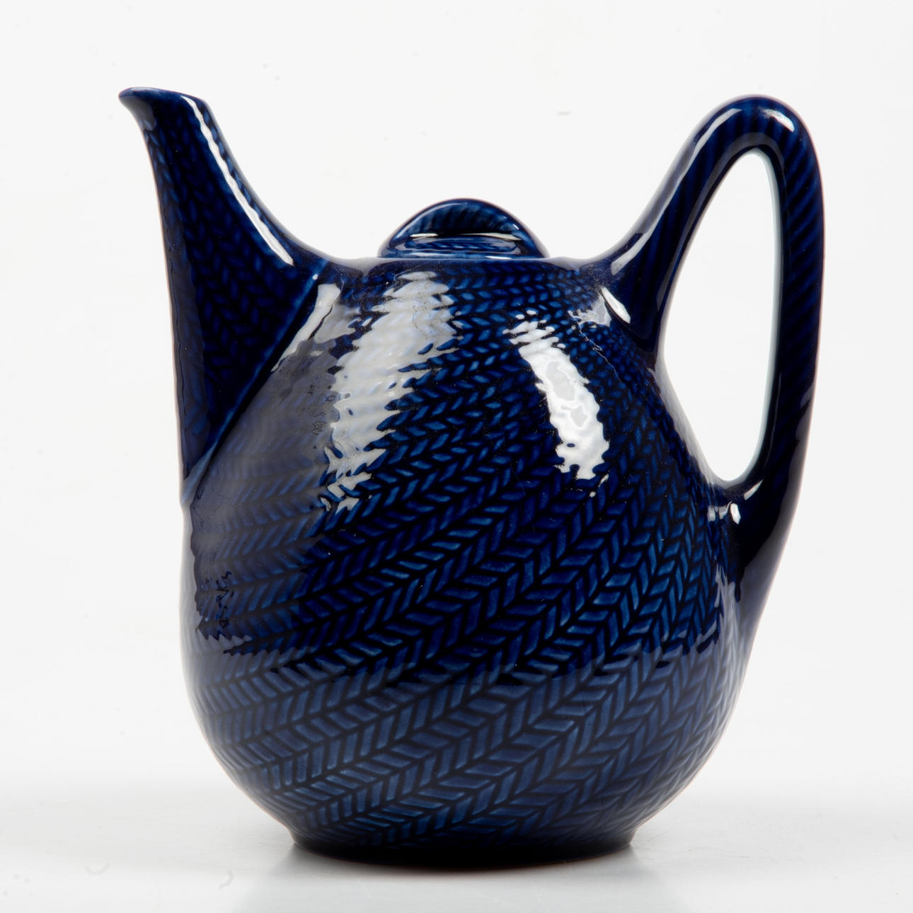 HERTHA BENGTSSON. Tekanna, "Blå Eld", Rörstrand.