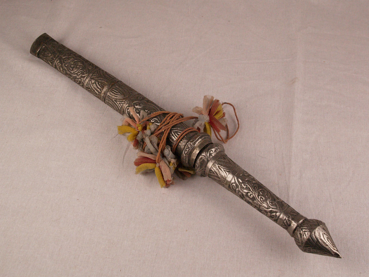 ORIENTAL SHORT SWORD - Southeast Asian, probably Thailand.