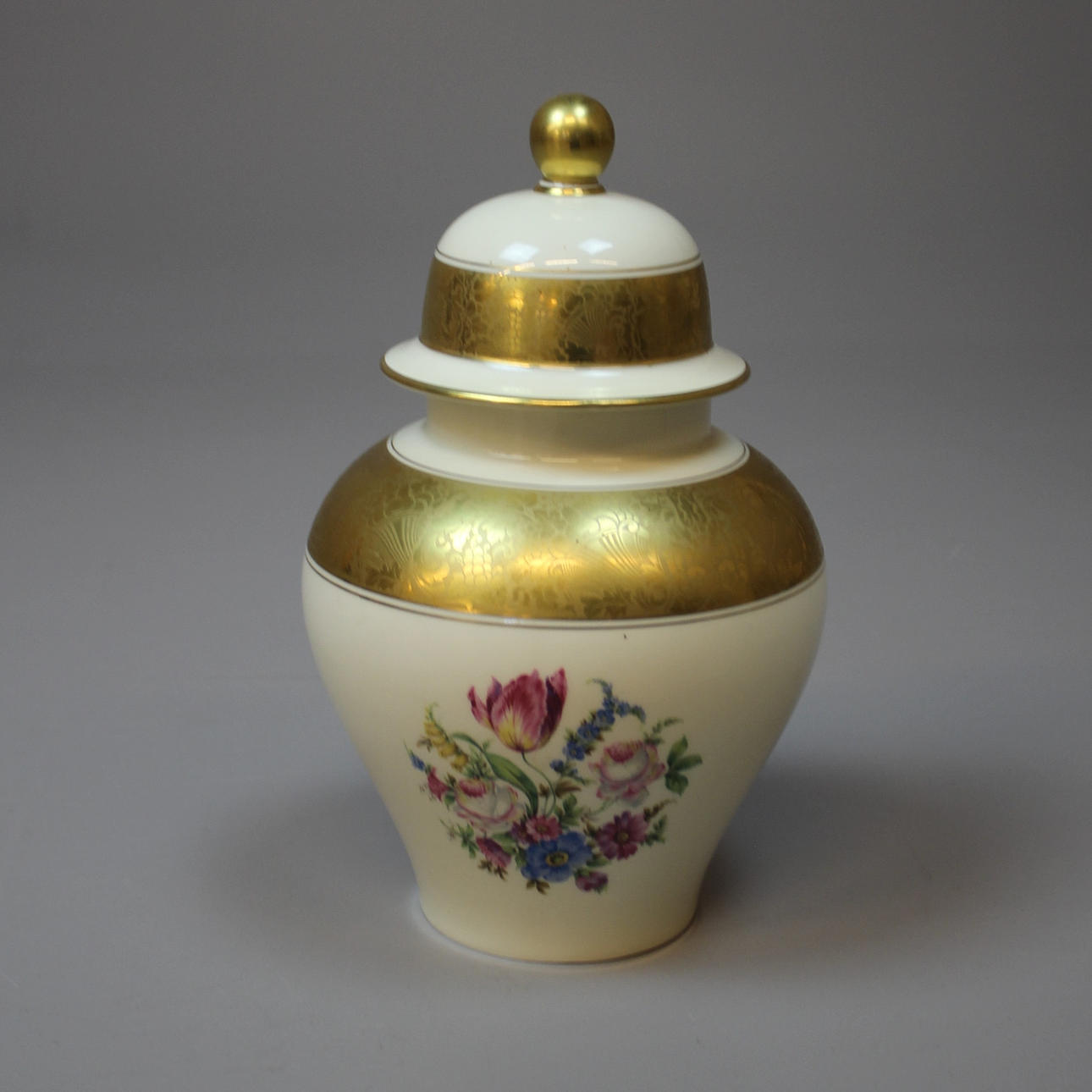 URNA MED LOCK, porslin, Rosenthal.