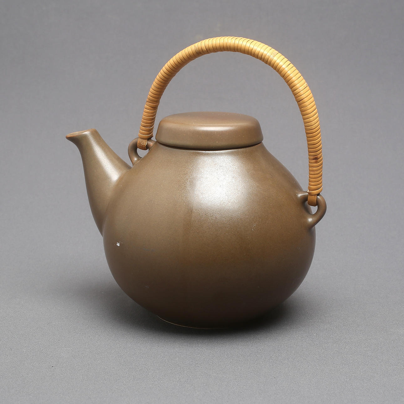 TETERA, gres, Ulla Procopé, Arabia, Finlandia.