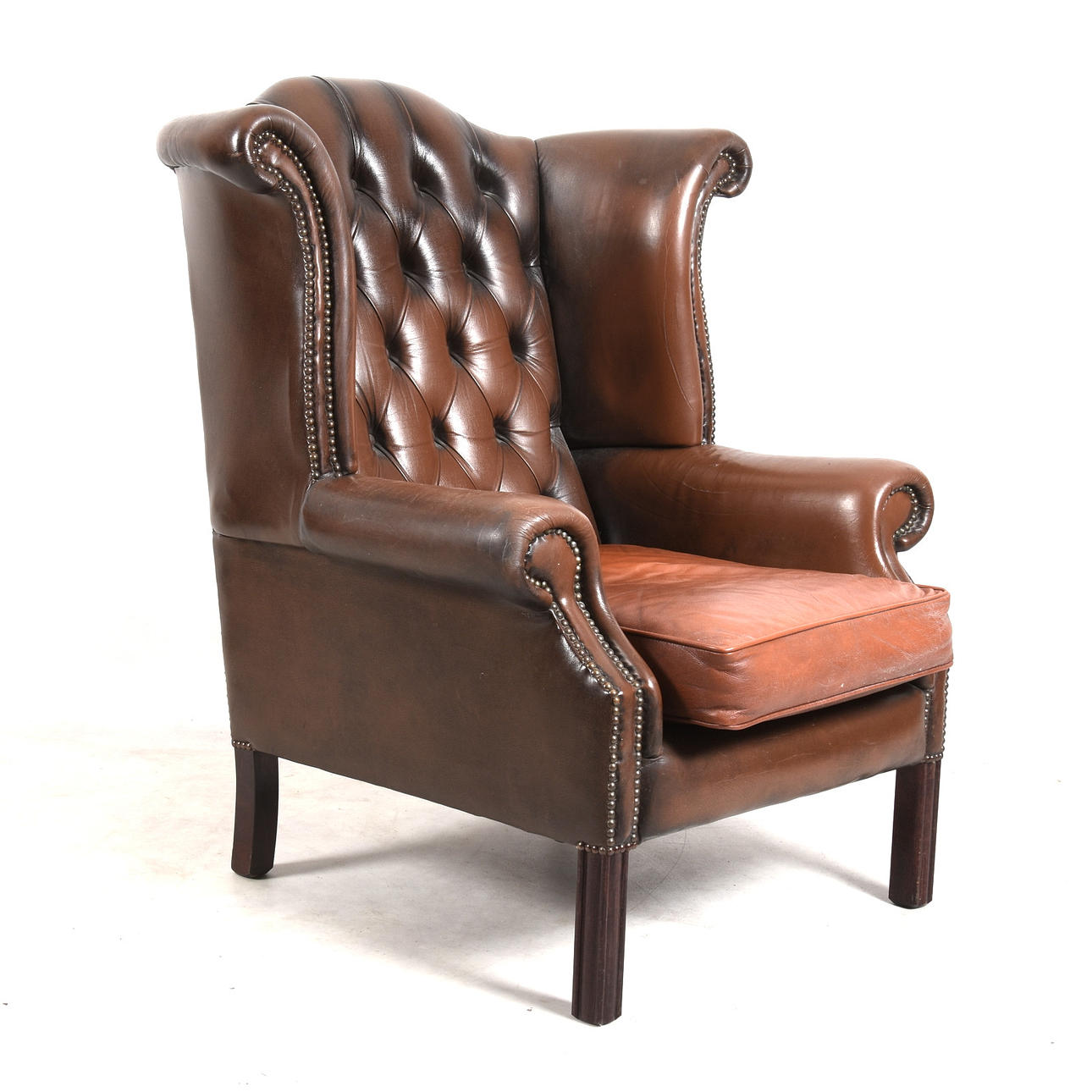 SILLÓN EAR LAP, Chesterfield, Inglaterra, década de 1900.