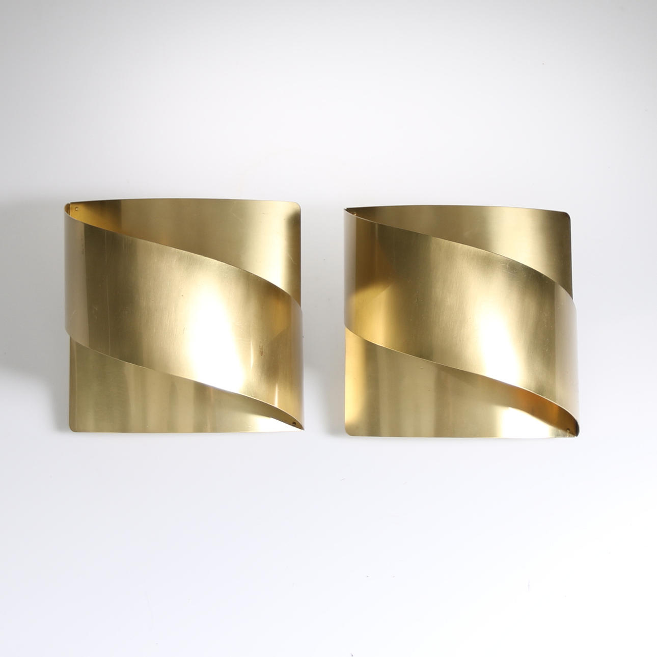 VÄGGLAMPOR, ett par, Fagerhult, 1900-talets andra hälft.