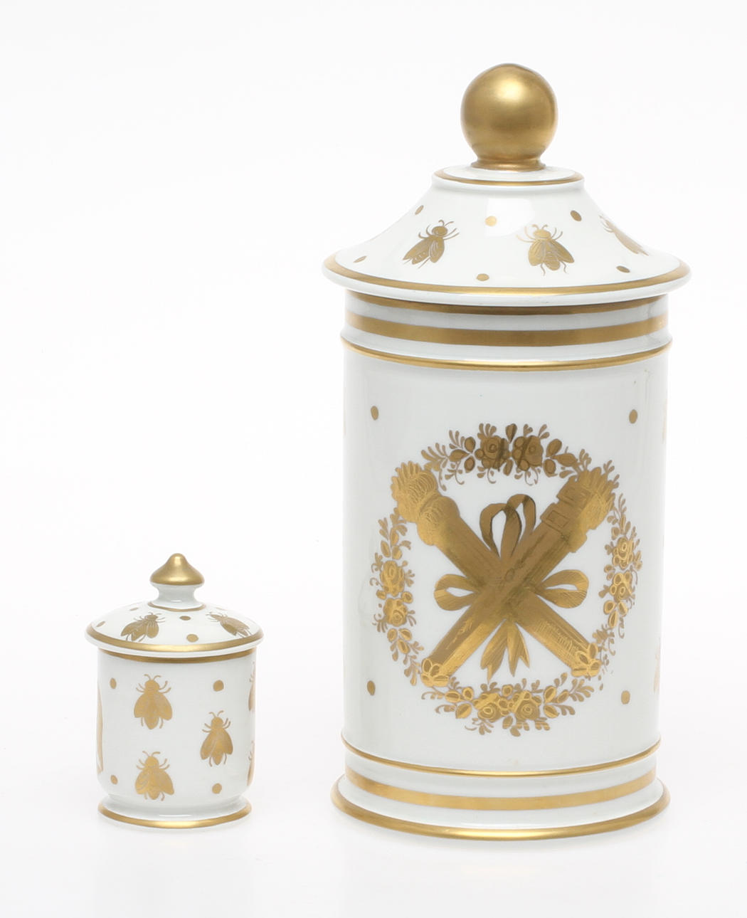 BURKAR MED LOCK, 2 st, bland annat tobaksburk, med Napoleons attribut örn och bin, Decor Main Paris France, 1900-tal.