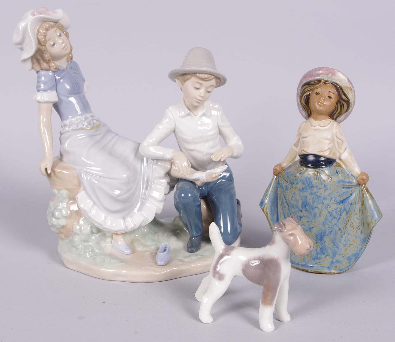 PORSLINSFIGURER, 3 stycken, Royal Copenhagen samt Nao.