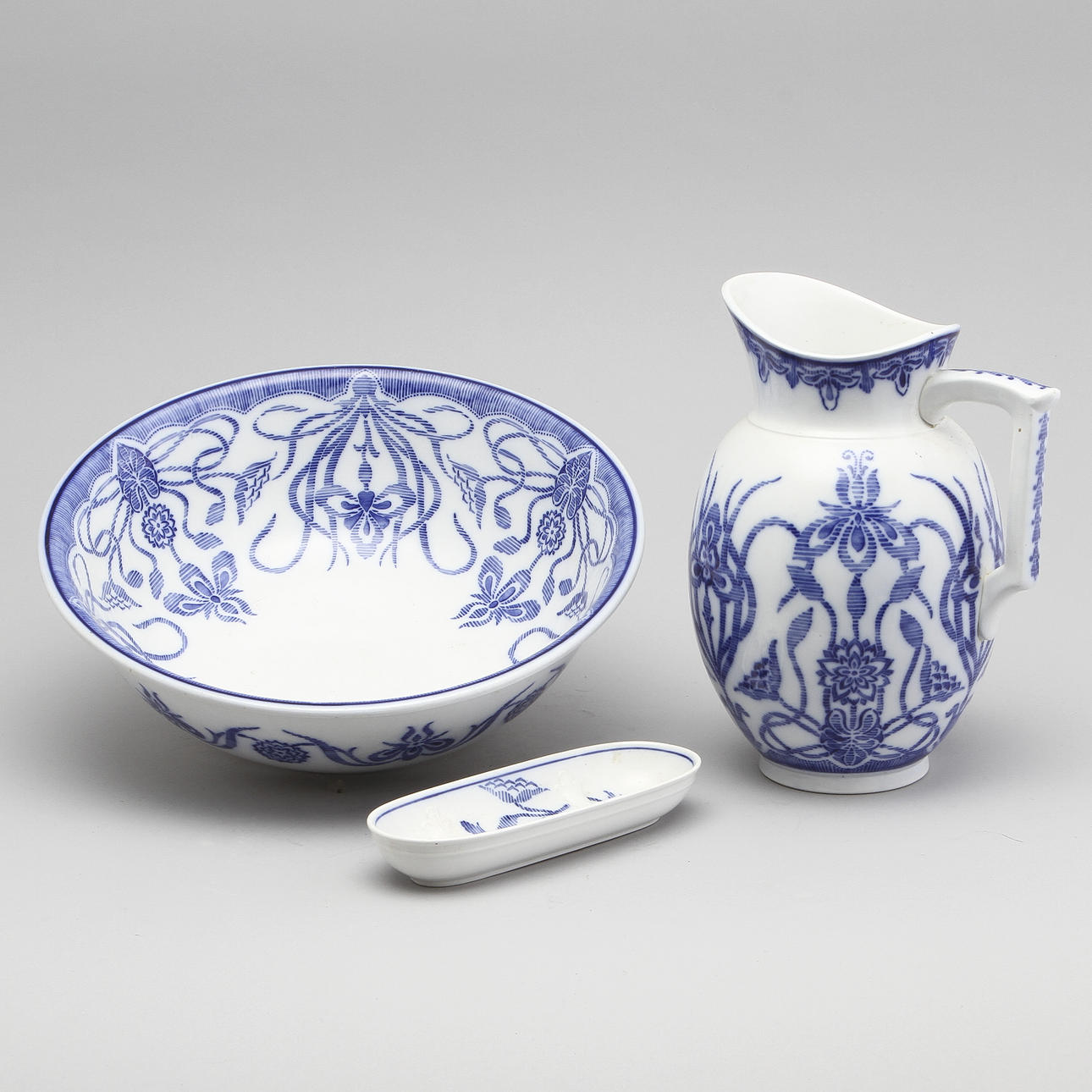 TVÄTTSERVIS, 3 delar, porslin, Villeroy & Boch, 1900-talets första hälft.