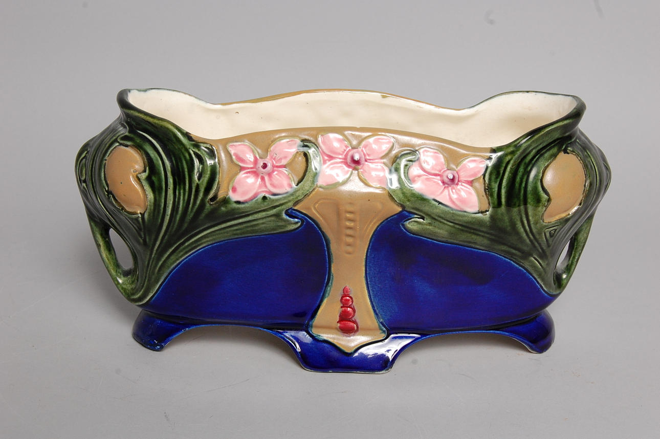 JARDINJÄR, porslin, 1900-talets första hälft.