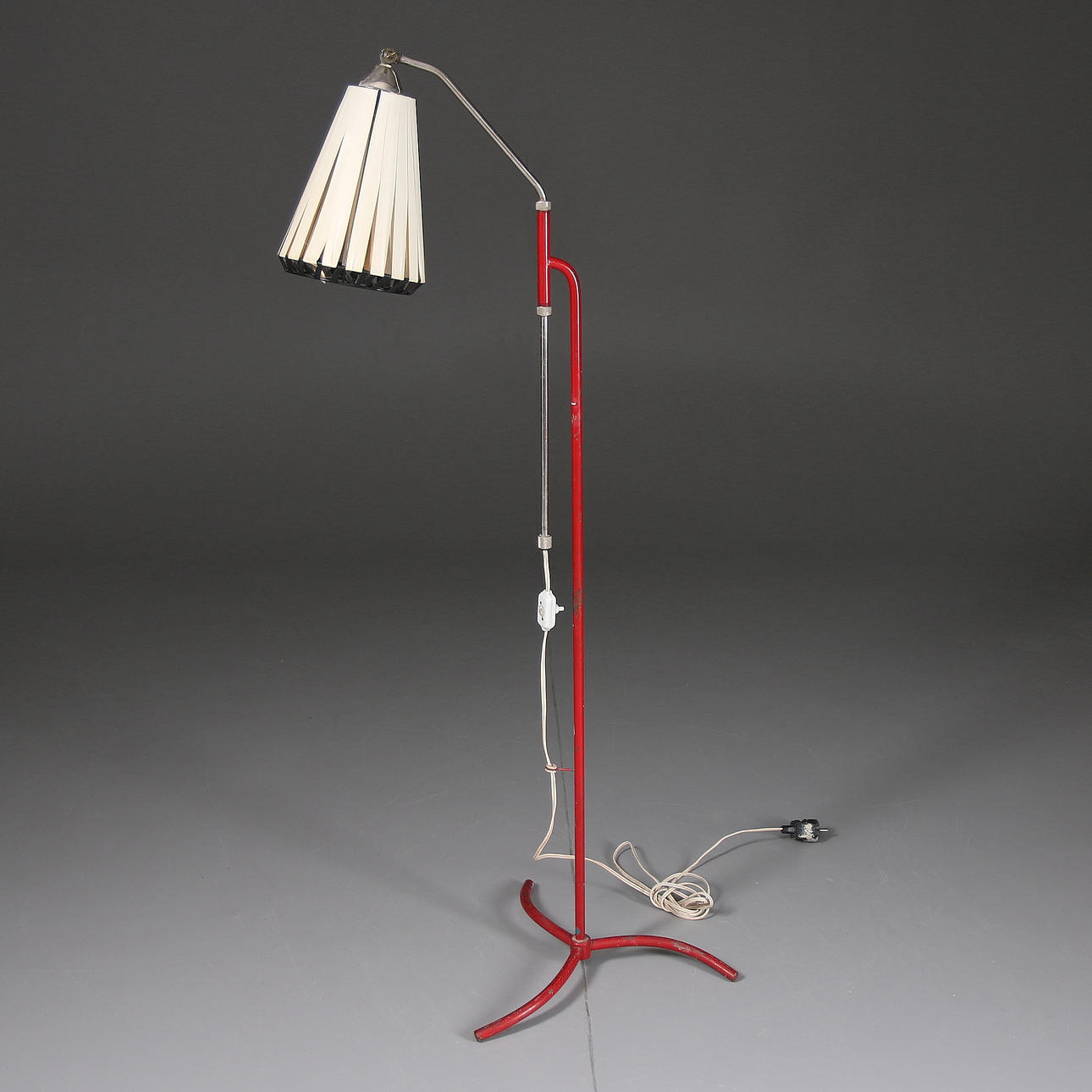 GOLVLAMPA, industri, 1900-talets mitt.