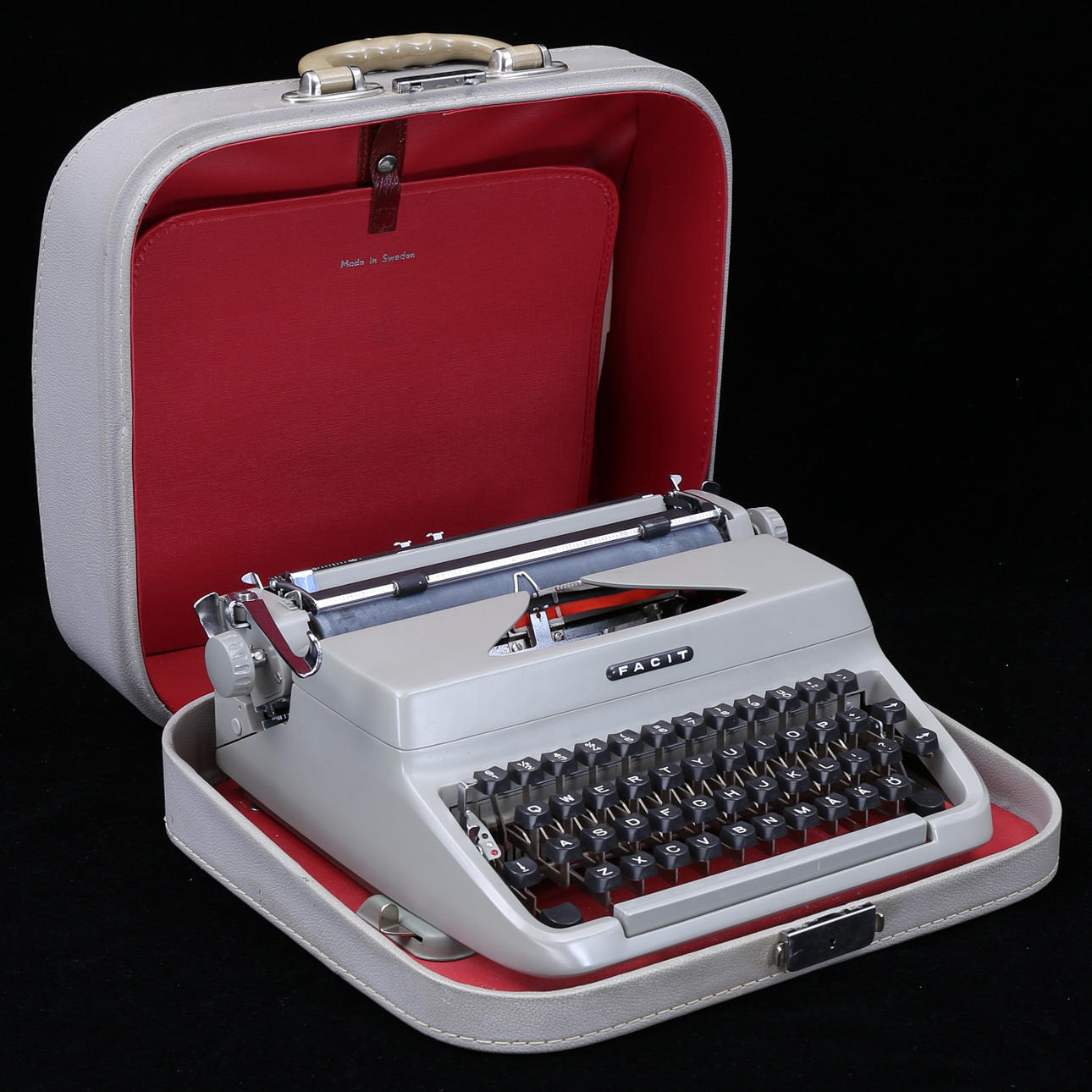 SCHREIBMASCHINE, facit privat.