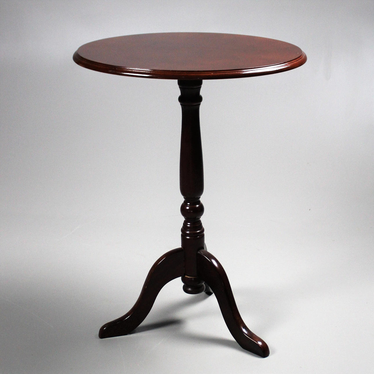 PELARBORD med fällbar skiva.