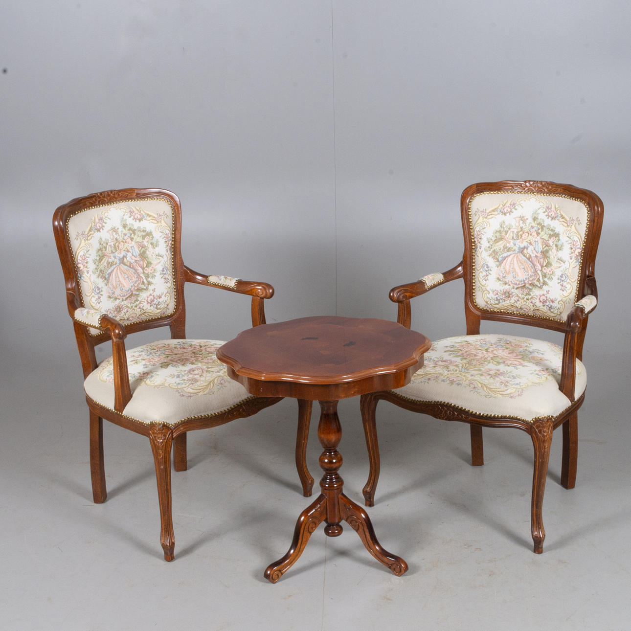 SILLAS Y MESA FRAME, caoba, estilo rococó.