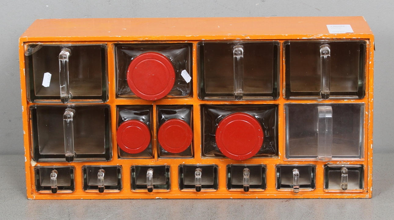 REDAHYLLAN, glas och trä, 1900-talets tredje kvartal.