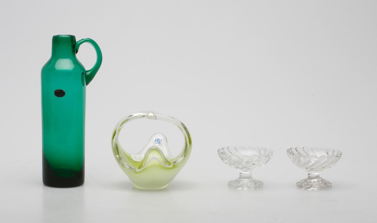 GLASFÖREMÅL, 4 delar, Reijmyre samt Flygsfors.