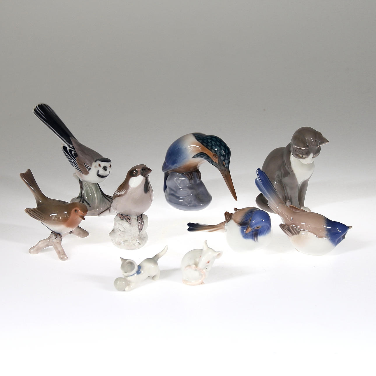 FIGURINER, 9 st, Bing & Gröndahl, Denmark, numrerade.