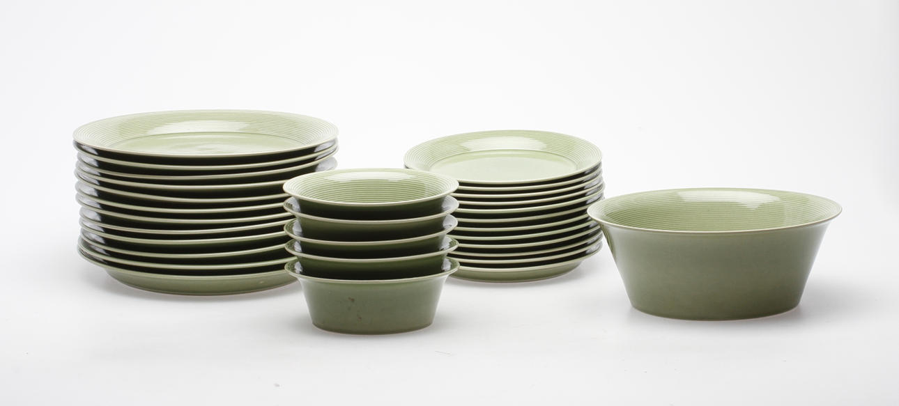 SERVISDELAR, 30 delar, keramik, BodaNova, Signe Person-Melin.