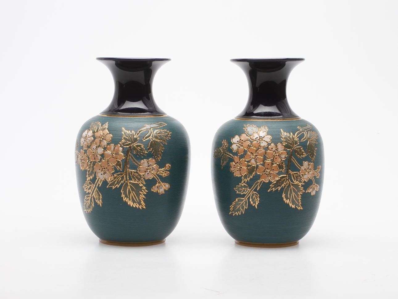 VASER, ett par, Lovatts Langley Mill Pottery, England, 1915.