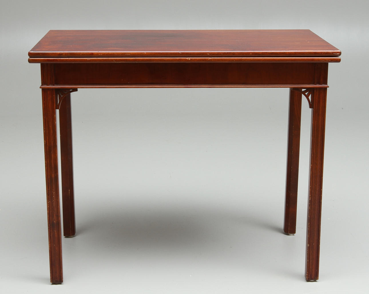 SPELBORD, engelsk stil, 1900-tal.