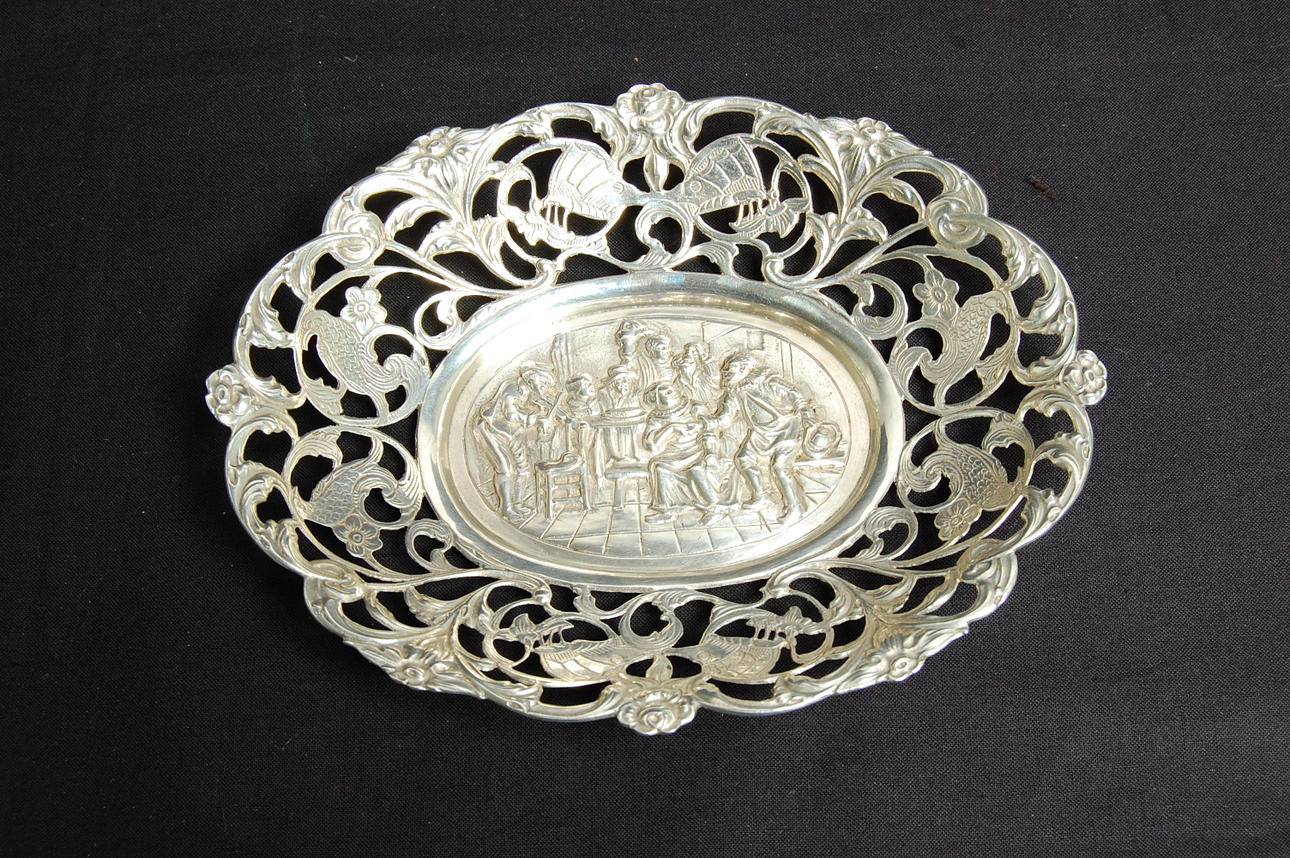 FAT, silver, vikt 137 g.