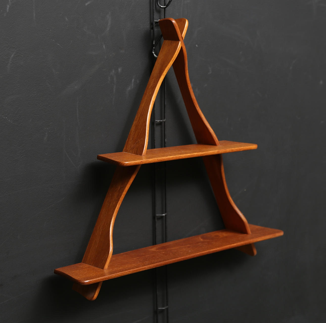 VÄGGHYLLA, teak, 1900-tal.