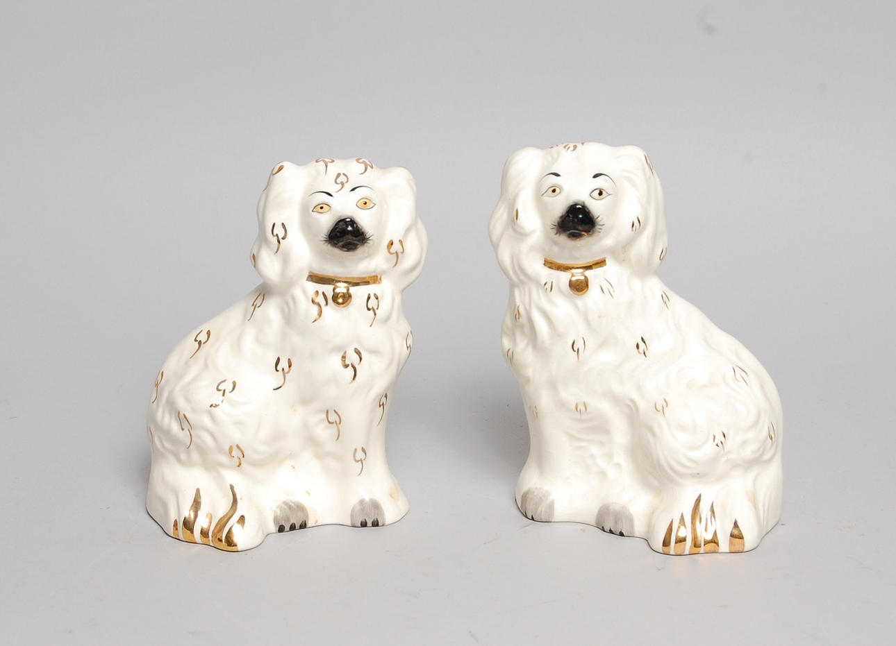 ENGELSKA HUNDAR, 1 par, porslin, Beswick.