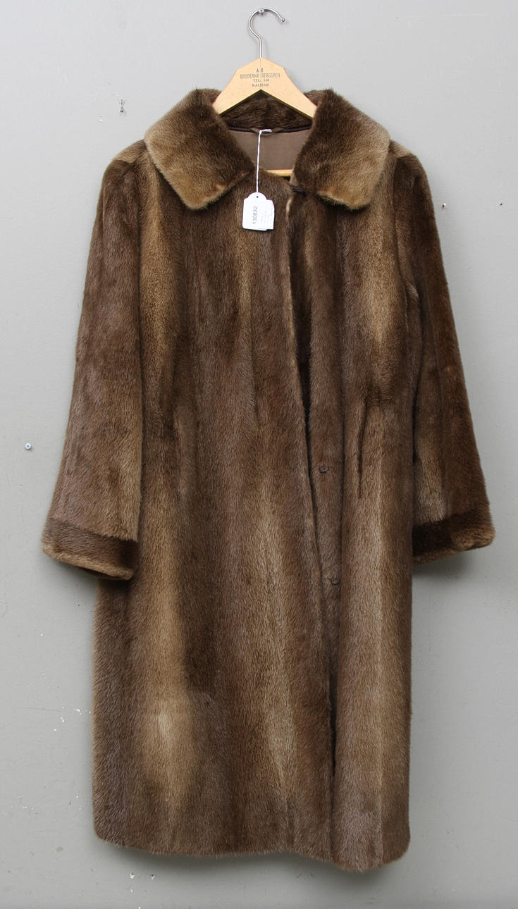 DAMPÄLS, Möjligen sobel, Eklinds Pälsvaror, Tranås, 1900-tal.