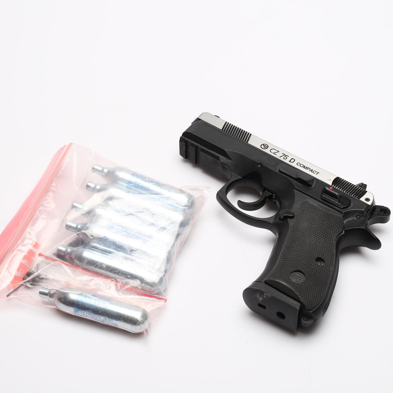 PISTOLA DE CARBONO, ASG, CZ 75 D Compacto.