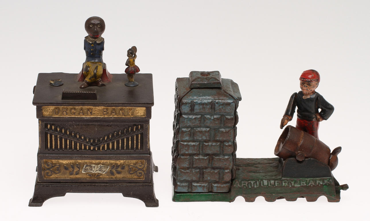 SPARBÖSSOR, 2 st, mekaniska, "Artillery bank" och "Organ bank".