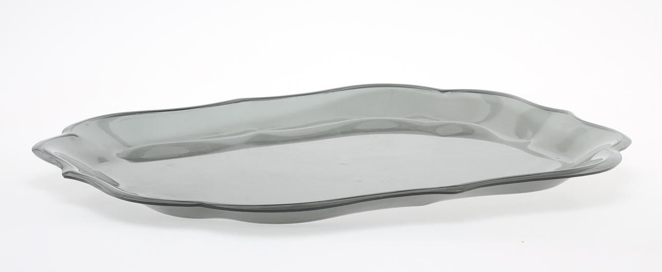 BRICKA, plast, trol. Spisani, inköpt på firma Svenskt Tenn.