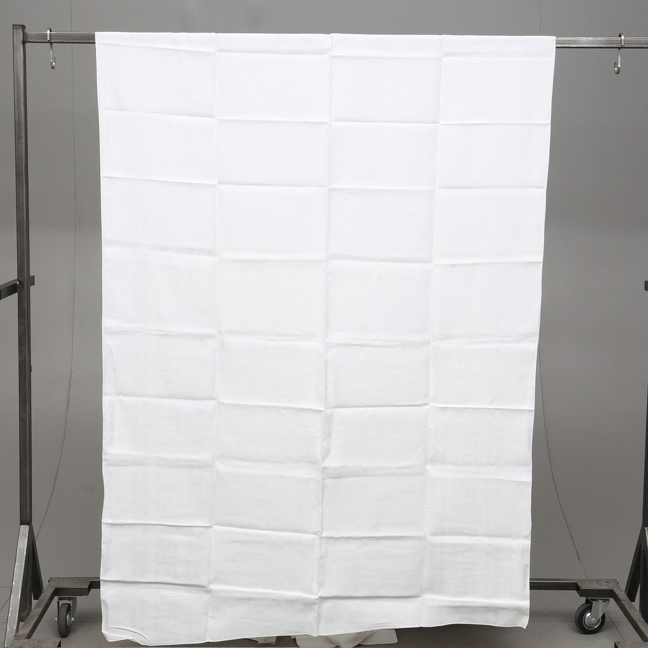 LINEN CLOTH, approx. 580 x 130 cm.