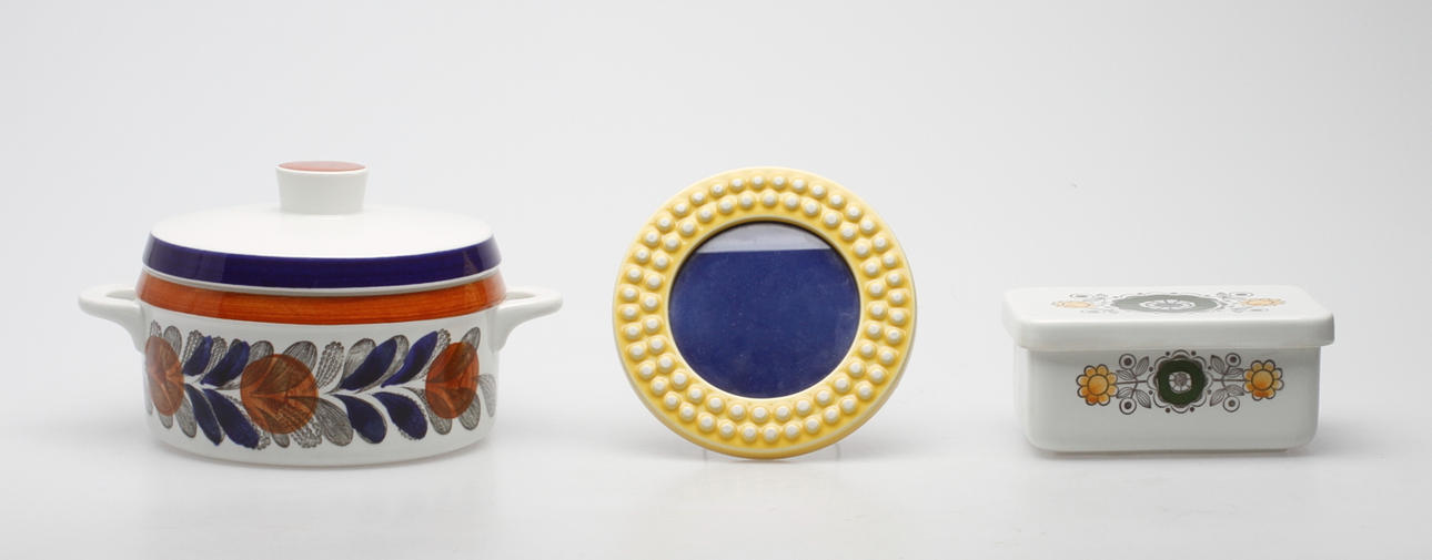 KERAMIKFÖREMÅL, 3 delar, Rörstrand och Gustavsberg.