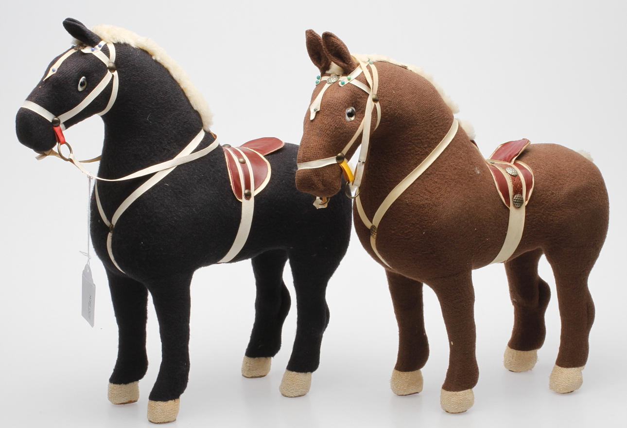 LEKSAKER, hästar, 2 st, 1900-tal.