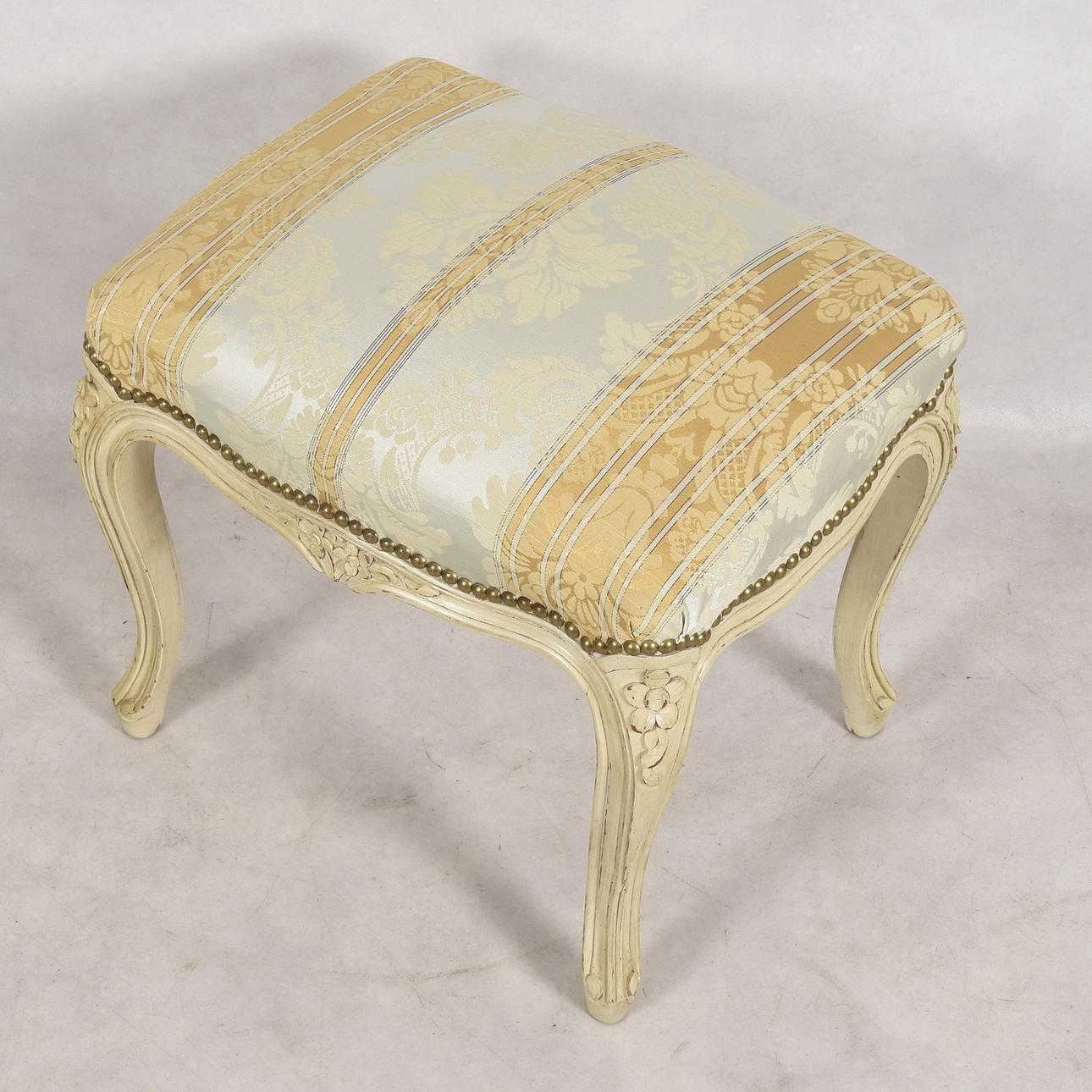 Stool, rococo style, 20th century. Furniture - Other - Auctionet